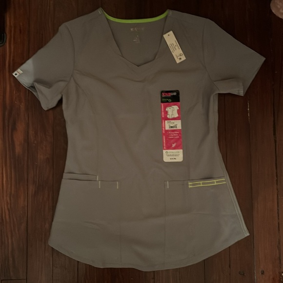 SOLD - Scrubstar Women's Active Stretch Fabric 3 Pocket V-Neck Scrub Top Gray - Picture 8 of 15